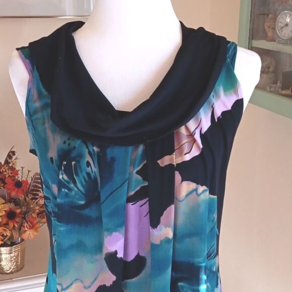 Enfocus Studio Dark Floral Shift Dress - Picture 2 of 11